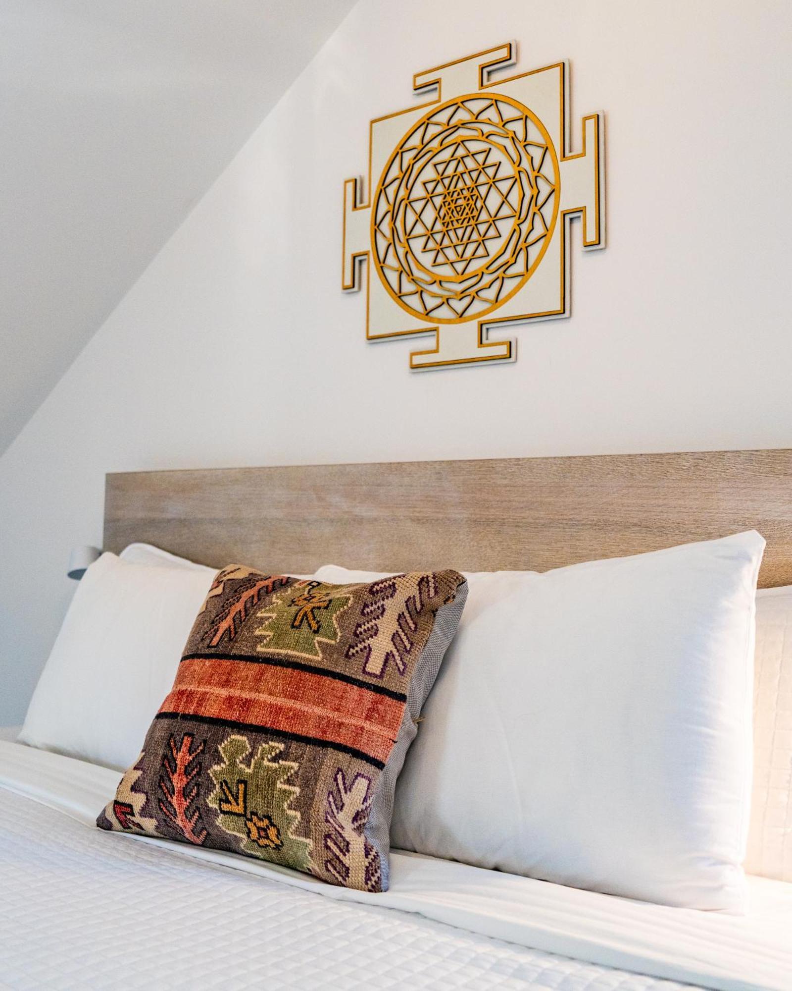 Twin Gables Of Woodstock Hotel Luaran gambar